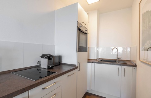 Ploen Apartment | Mooi: Fantastisches Apartment mit Seeblick und Stil, Netflix