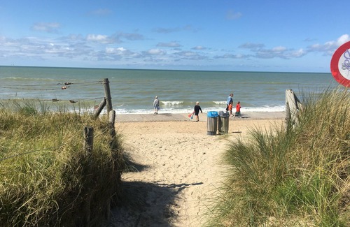 De Panne Condo | Mooie studio in De Panne op 50 m van het strand.