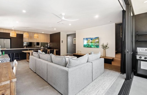 Mooloolaba House | Mooloolaba luxury beach escape The Smith
