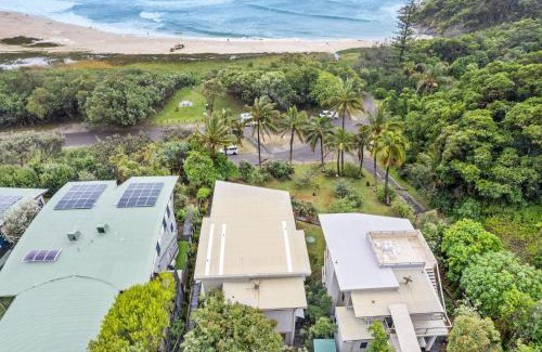 Point Lookout Apartment | Mooloomba Two by Discover Stradbroke