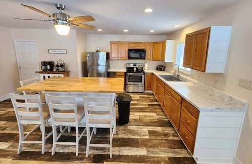 Brohman House | Moon Beam Lake Cottage