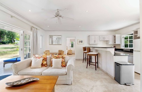 Paynes Bay Villa | Moon Dance in St. James by Personal Villas - Casual Elegance, Luxury and Comfort
