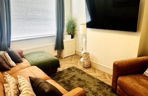 Crewe House | Moon House Crewe