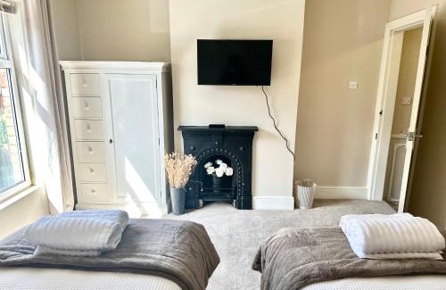 Crewe House | Moon House Crewe