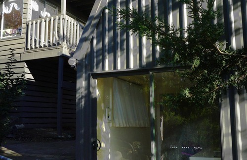 Diamond Creek House | Moon House - family bungalow