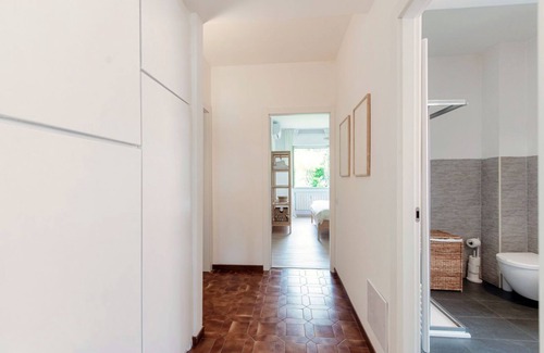 San Fermo della Battaglia Apartment | Moonlight - MyHomeinComo