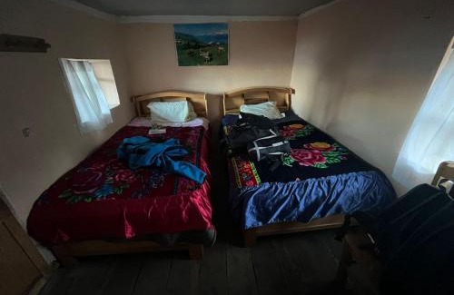 Ocosuyo Bed & Breakfast | MOON NIGHT Amantani Lodge