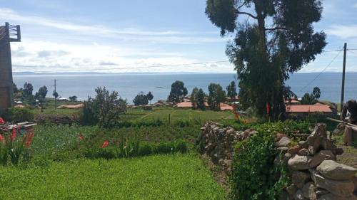 Ocosuyo Bed & Breakfast | MOON NIGHT Amantani Lodge