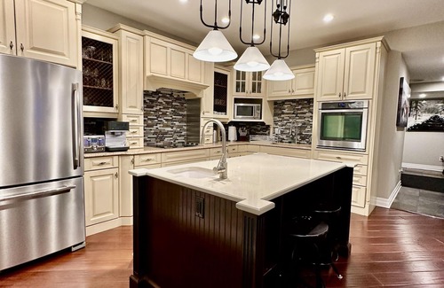 Orillia Cottage | Moon Point Simcoe Lakefront Cottage
