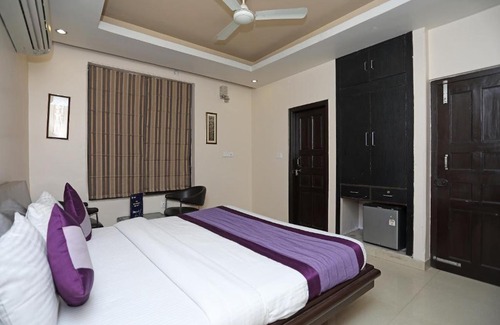Gurugram Hotel | Moon Residency
