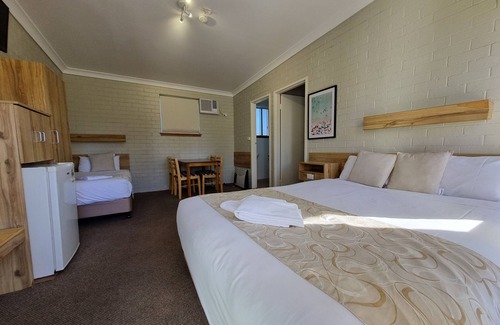 Kempsey Hotel | Moon River Motor Inn