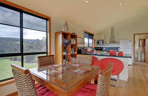 Gardners Bay Villa | Moon River Retreat - Panoramic water views