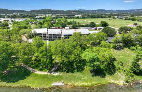New Braunfels House | Moon River