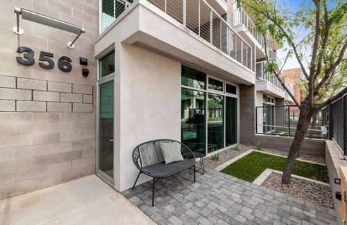 Riverside Apartment | Moon's Studio apartment with Pool