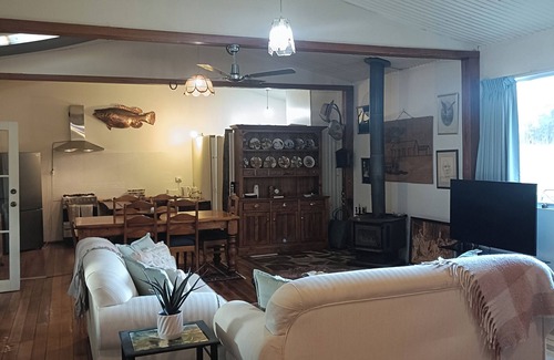 Moonambel Apartment | Moonambel rustic farm stay