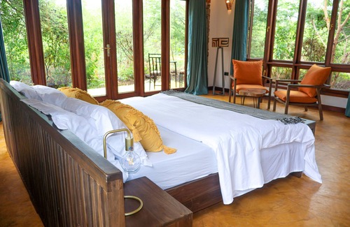Lake Manyara National Park Cabin | Moonbow Lodge