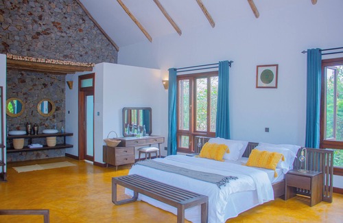 Lake Manyara National Park Cabin | Moonbow Lodge