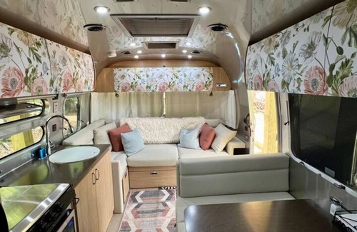 Crellin House | “Moonbeam” (Airstream)