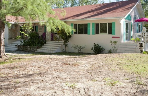 Gregory Town House | Moonflower by Eleuthera Vacation Rentals