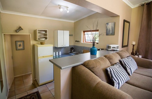 Greater Johannesburg Metropolitan Area Cottage | Moonflower Cottages