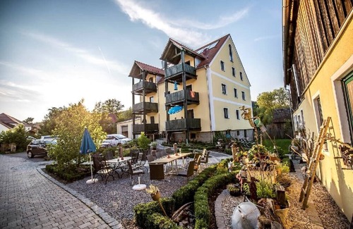 Schwarzach b. Nabburg Apartment | "Moonlight" vacation apartment with gallery and balcony