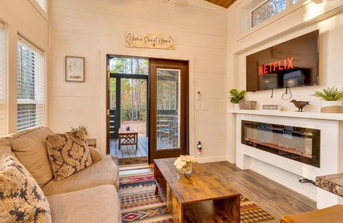 Mentone House | Moonlight at Mentone with Free Internet