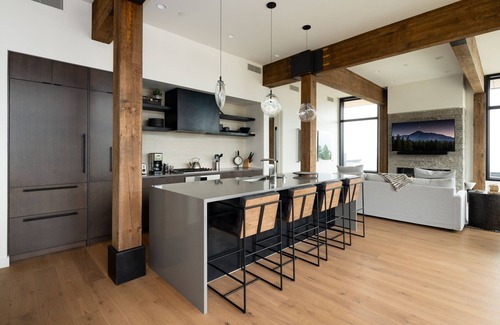 Gallatin Gateway Condo | Moonlight Basin- 201 LakeLodge