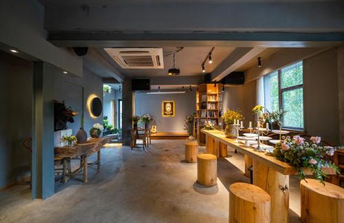 Hejiang Pavilion Hotel | Moonlight Hotel