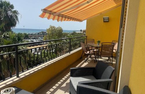 Noto Marina Apartment | Moonlight house a 50 mt dal mare Noto Marina