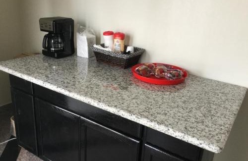 Jersey Village Hotel | Moonlight Inn & Suites