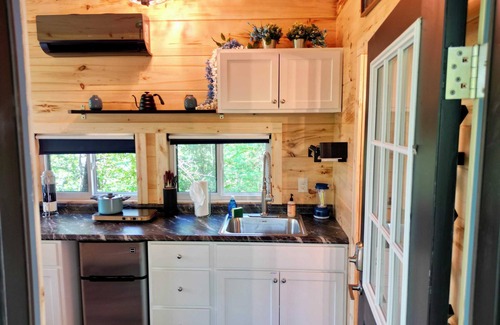 Stanton Cabin | Moonlight Lullaby | Hot Tub | Brand new 2024 |