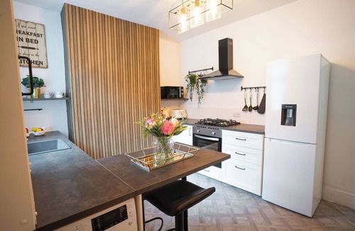 Anfield House | Moonlight Residence - Anfield Stadium, Free Parking and WiFi