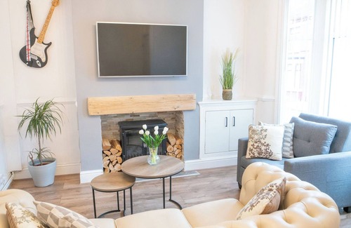 Anfield House | Moonlight Residence - Anfield Stadium, Free Parking and WiFi