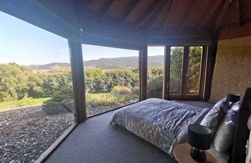 Whittlesea House | Moonlight Retreat