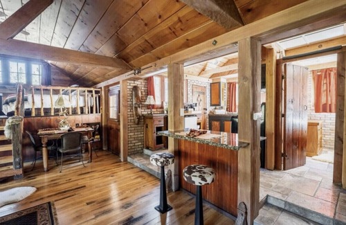 Wrightwood Cabin | Moonlight Retreat|Hot Tub, Fireplace, Walk to Village