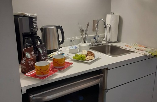 Airport Heights Community Council Apartment | Moonlight Spa Suite