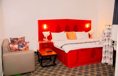Mbezi Bed & Breakfast | Moonlight Village