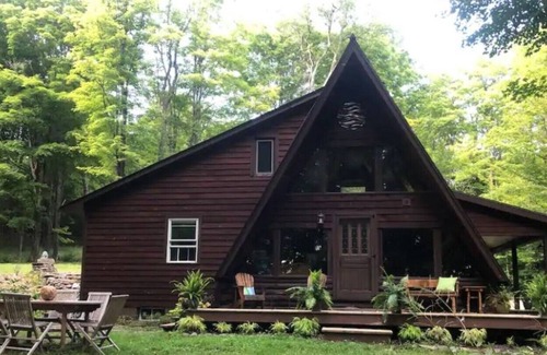 Rensselaerville Ski Chalet | Moonlit Chalet & Nature Sanctuary