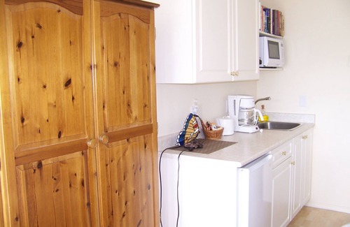 Sooke Bed & Breakfast | Moonlit Cove B&B