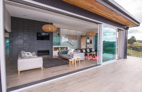 Tutukaka House | Moonlit Knights - Tutukaka Holiday House