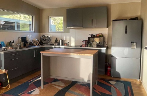 Harcourt North House | Moonrise Hill Summary