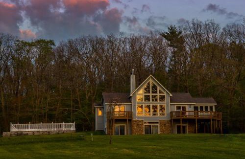 Waterfront Greens House | Moonrise Retreat