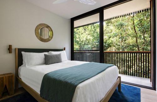 Byron Bay House | Moonrise & Starfall - twin Wategos luxury retreats