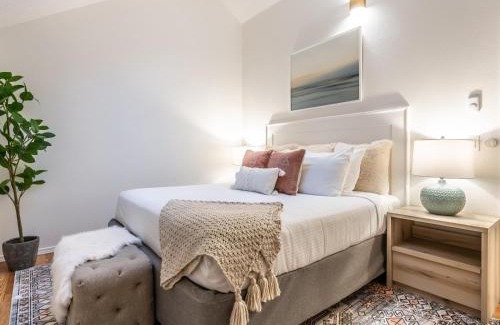 Deming House | Moonriver Retreat