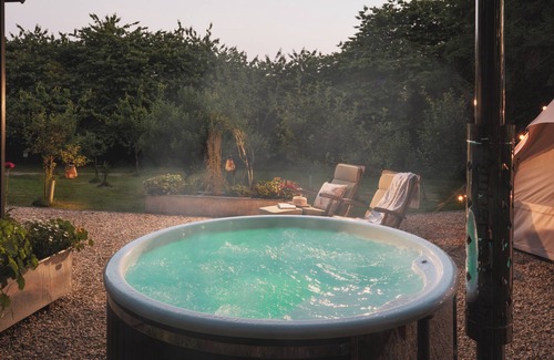 Truro Cottage | MOONSHINE, pet friendly, country holiday cottage in Truro