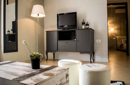 Lesvos House | Moonstone house B. Ermou 167 apartment