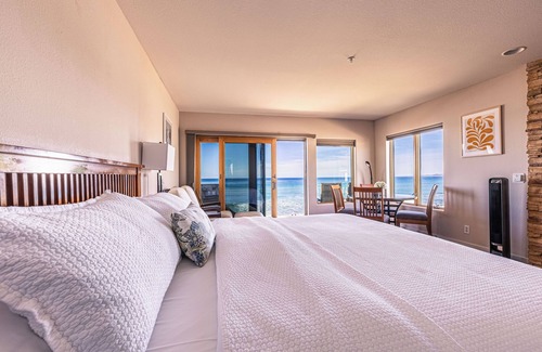 San Simeon Hotel | Moonstone Landing