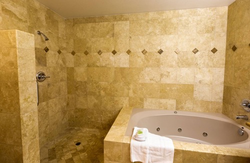 San Simeon Hotel | Moonstone Landing