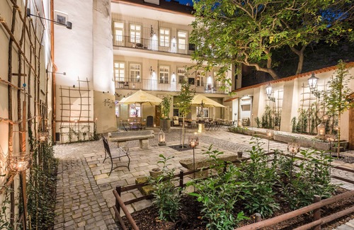 Mala Strana Apartment | MOOo by the Castle