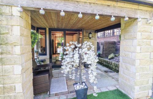 Saddleworth House | Moor Cottage